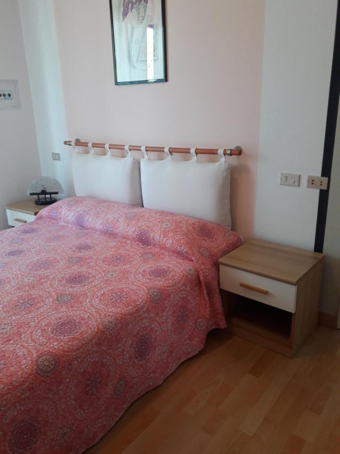 Alba Residence Сірміоне Екстер'єр фото