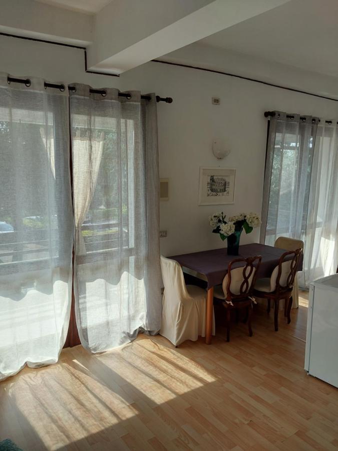 Alba Residence Сірміоне Екстер'єр фото